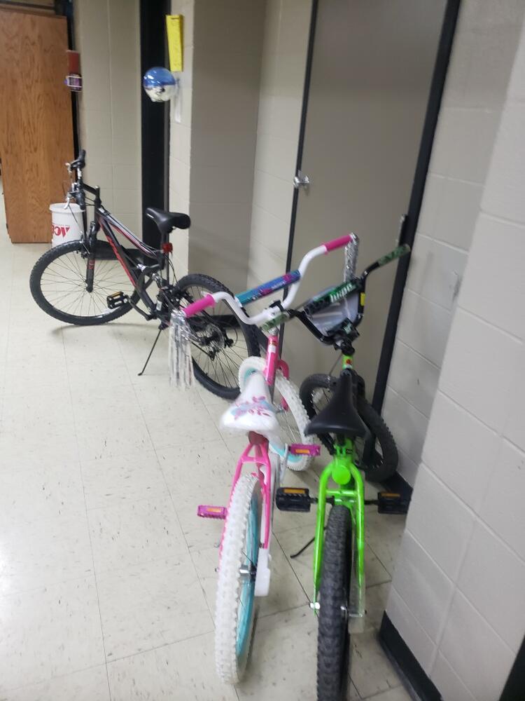 Girl and boys bikes up for giveaway for the age group of 5-6.